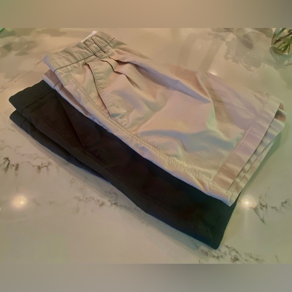 Men's Short SET. Khaki & Black. Sizes 35 & 36 waist. Traditional fit. - Picture 3 of 7